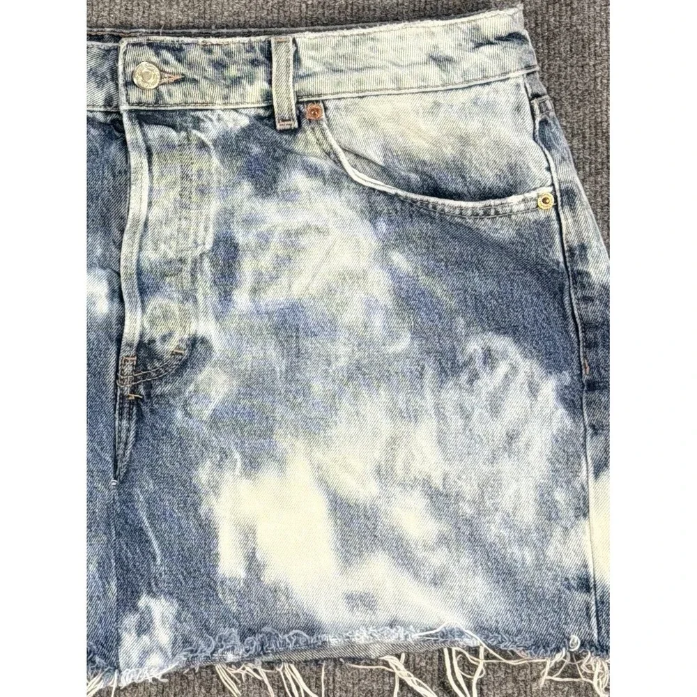 Top shop Dad Denim Distressed Acid Washed Skirt 14